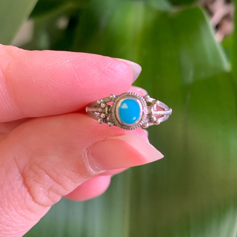 Silver and turquoise ring | size 5